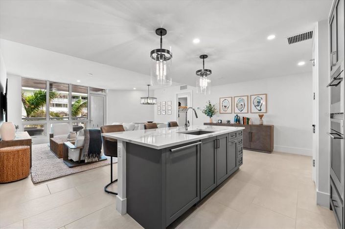 Image No.9-2 Bed Property for sale