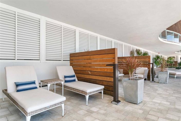 Image No.77-3 Bed Property for sale