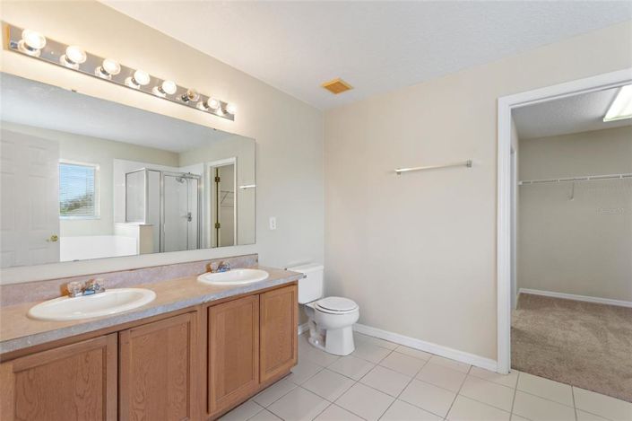 Image No.27-5 Bed Property for sale