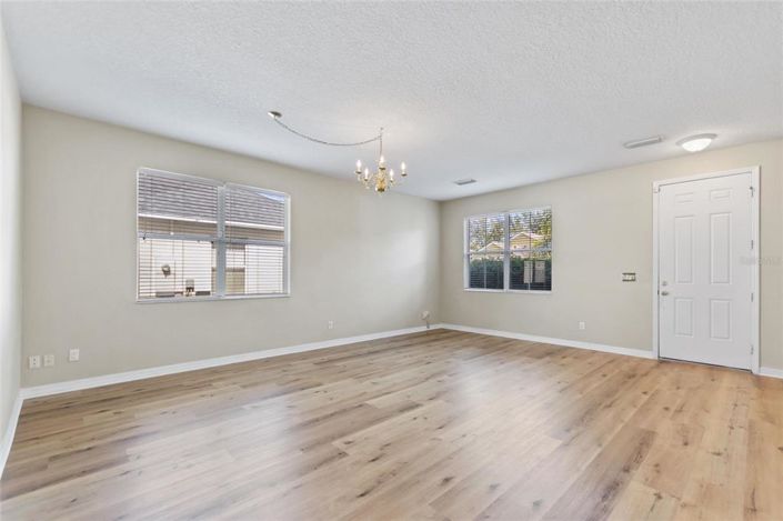 Image No.7-5 Bed Property for sale