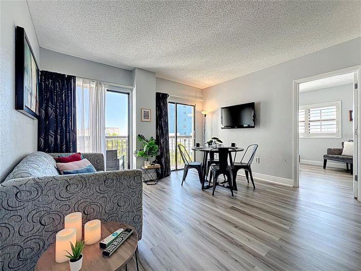 Image No.10-2 Bed Property for sale