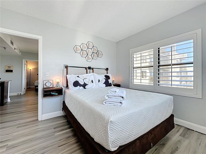 Image No.21-2 Bed Property for sale