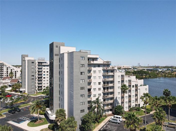 Image No.36-2 Bed Property for sale