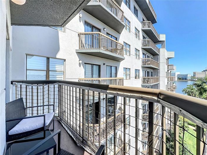 Image No.39-2 Bed Property for sale