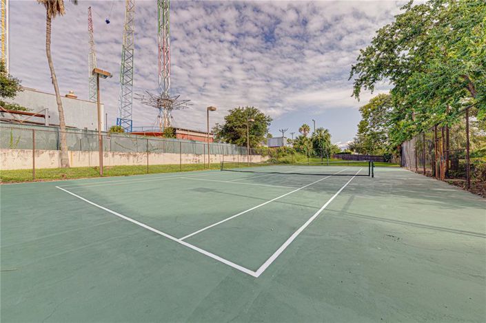 Image No.59-2 Bed Property for sale