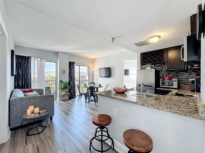 Image No.6-2 Bed Property for sale