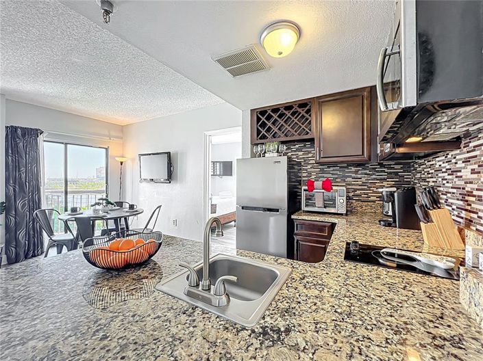 Image No.7-2 Bed Property for sale