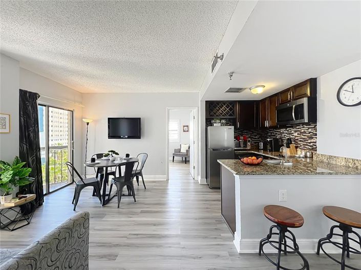 Image No.8-2 Bed Property for sale