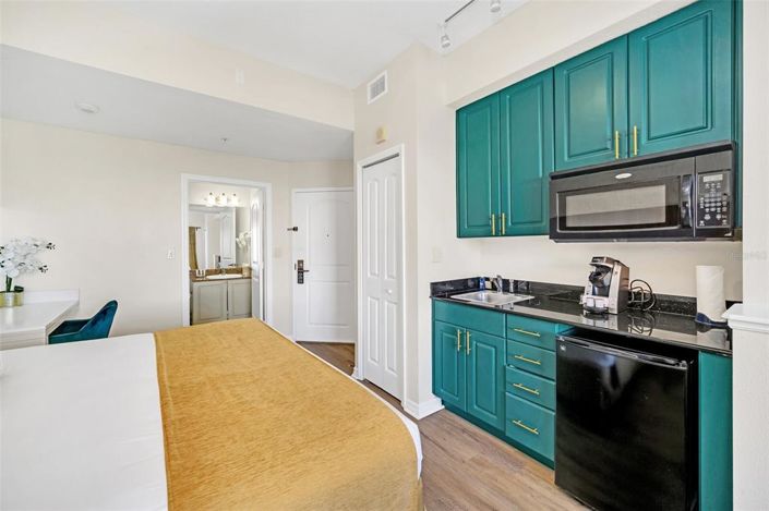 Image No.16-2 Bed Property for sale