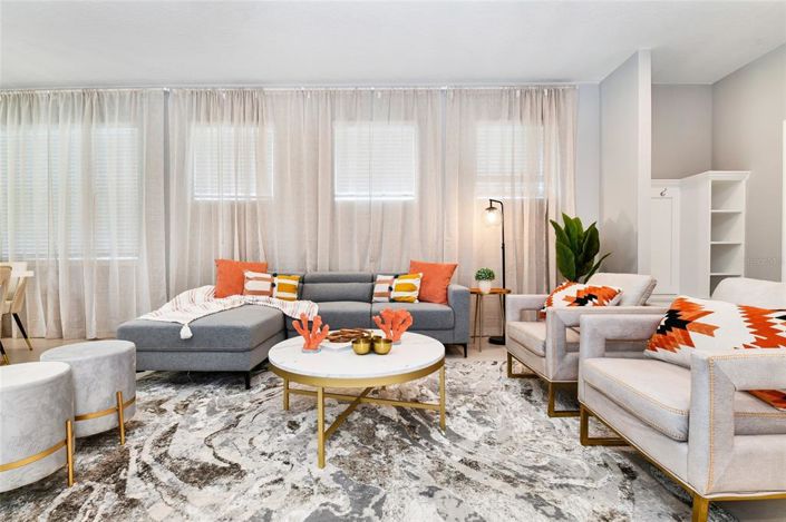 Image No.12-5 Bed Property for sale