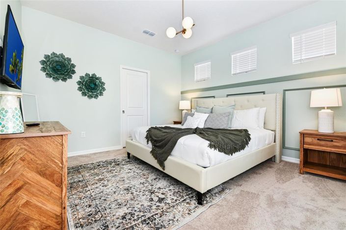 Image No.27-5 Bed Property for sale