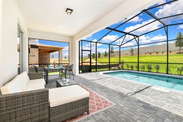 Image No.3-5 Bed Property for sale