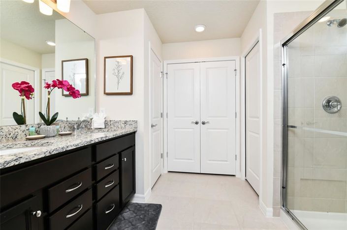 Image No.49-5 Bed Property for sale