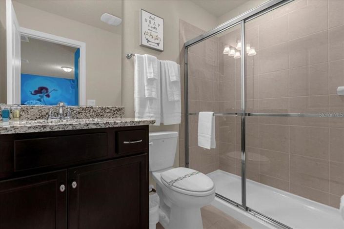 Image No.18-10 Bed Property for sale