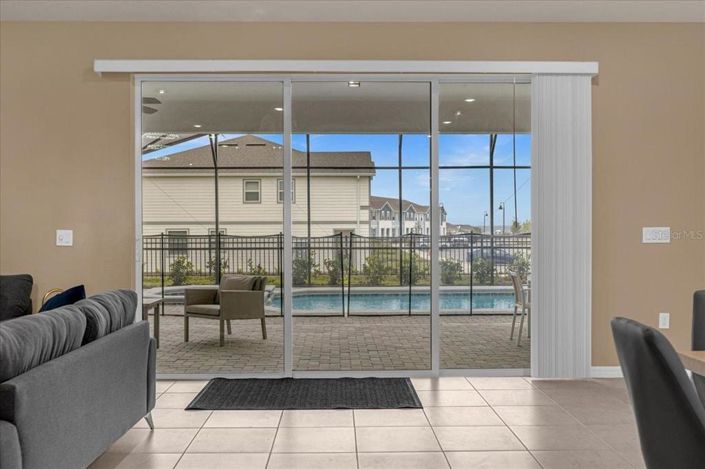 Image No.42-10 Bed Property for sale