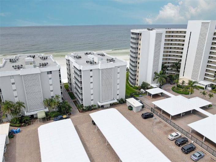 Image No.2-Propriété de 2 chambres à vendre à Sarasota