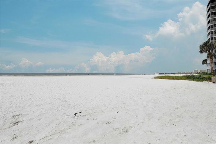 Image No.33-Propriété de 2 chambres à vendre à Sarasota