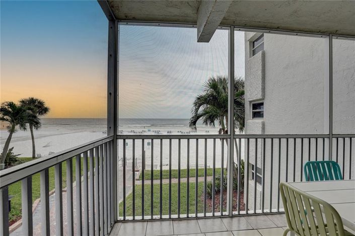 Image No.5-Propriété de 2 chambres à vendre à Sarasota