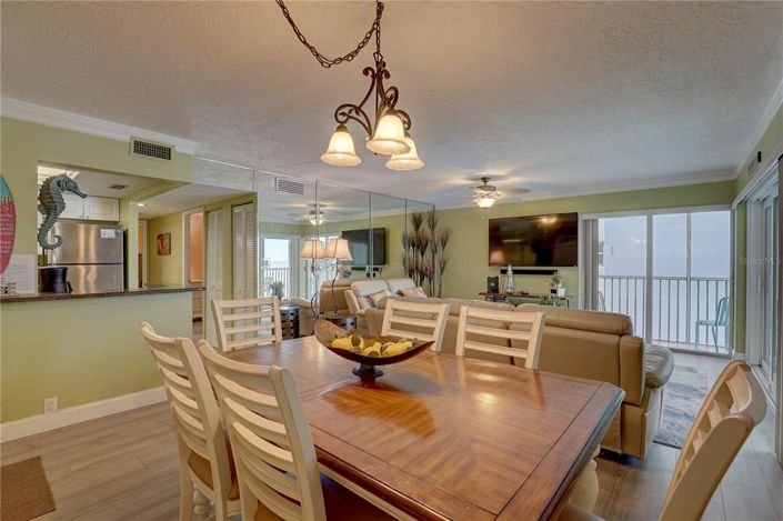 Image No.8-Propriété de 2 chambres à vendre à Sarasota