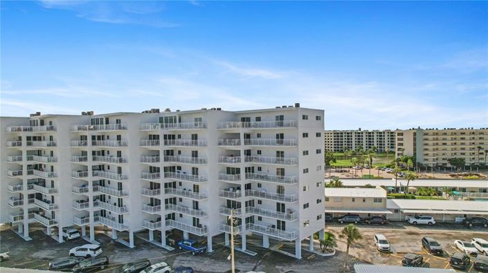 Image No.38-2 Bed Property for sale