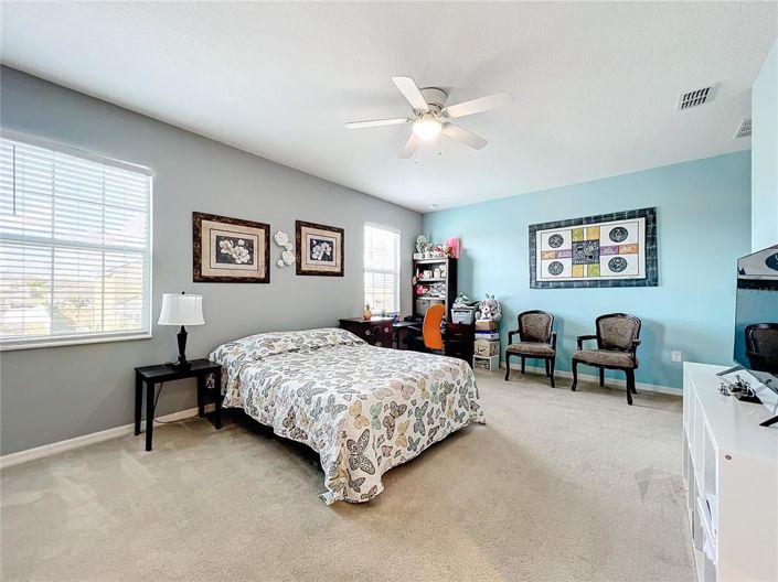 Image No.28-5 Bed Property for sale