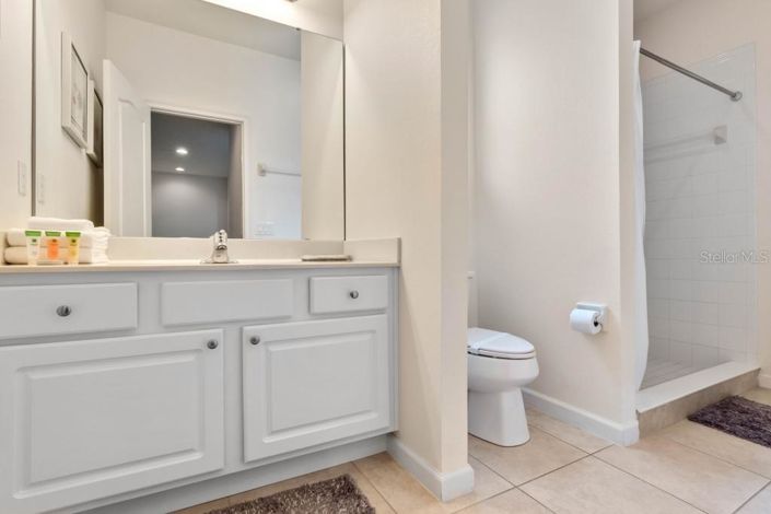 Image No.23-7 Bed Property for sale