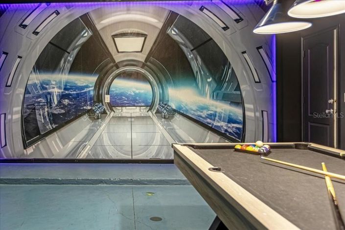 Image No.28-7 Bed Property for sale