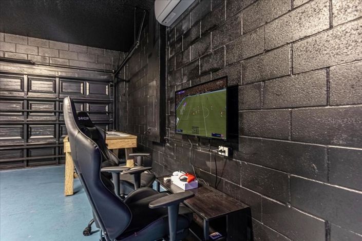 Image No.29-7 Bed Property for sale