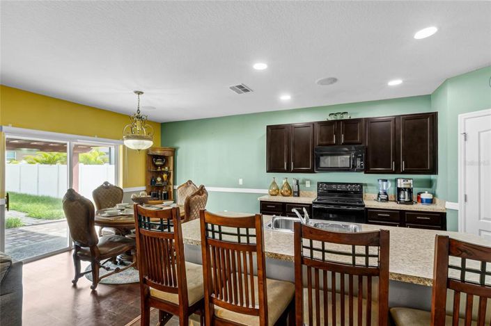 Image No.24-5 Bed Property for sale