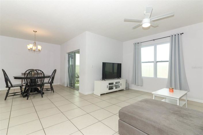 Image No.4-Propriété de 4 chambres à vendre à Davenport