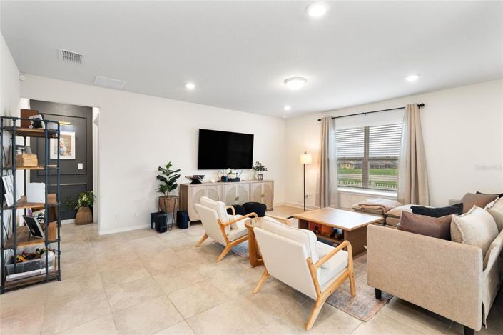 Image No.17-4 Bed Property for sale