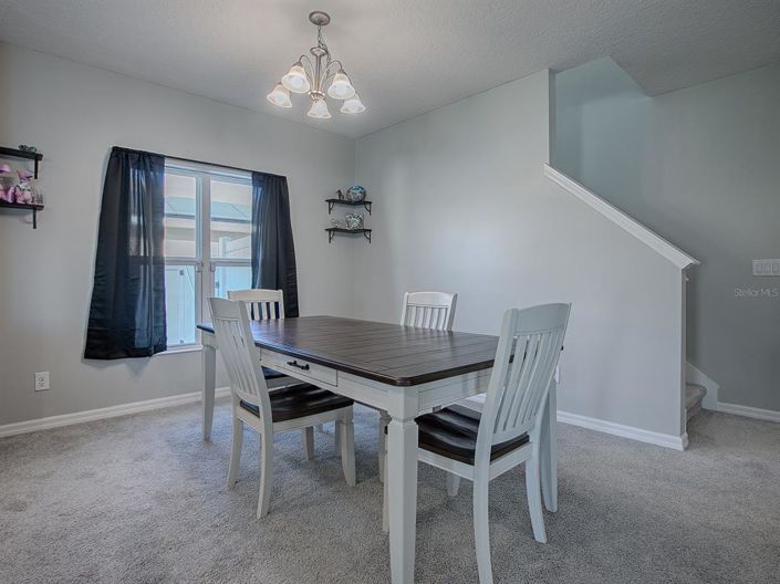 Image No.12-5 Bed Property for sale