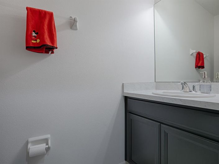 Image No.19-5 Bed Property for sale