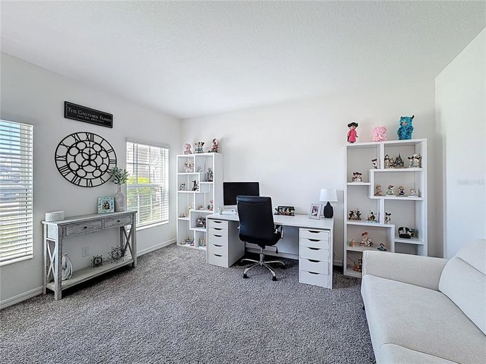 Image No.20-5 Bed Property for sale