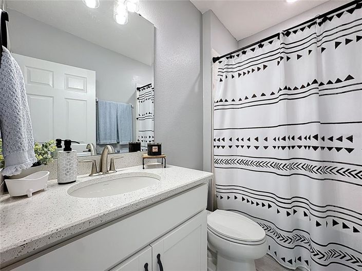 Image No.26-5 Bed Property for sale