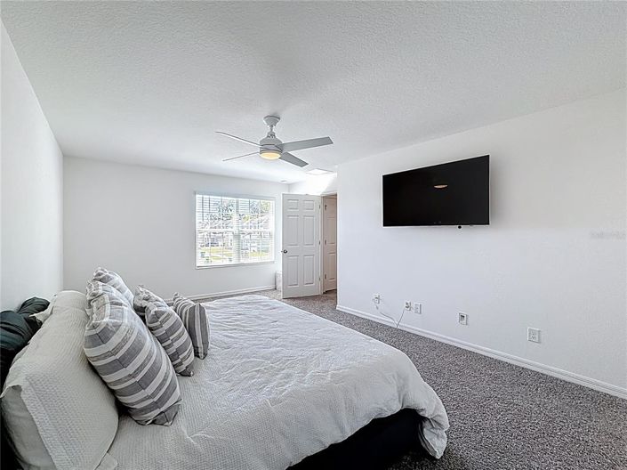 Image No.38-5 Bed Property for sale