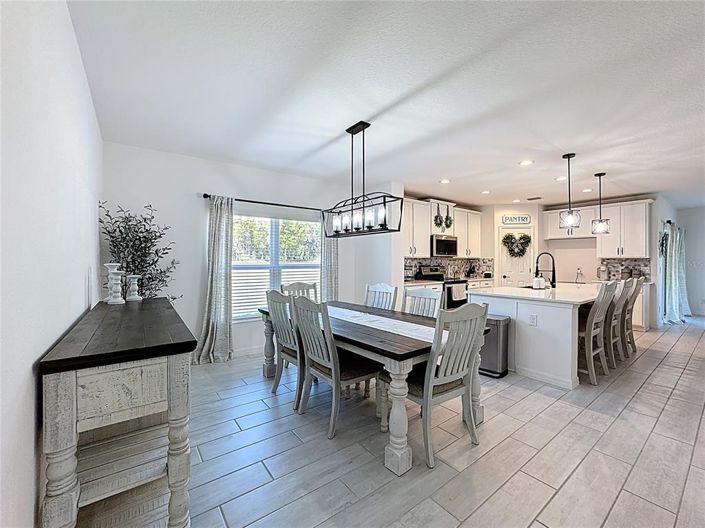 Image No.6-5 Bed Property for sale