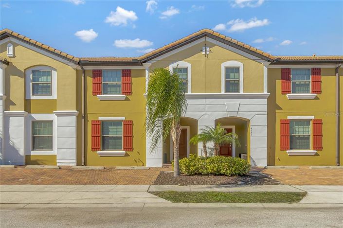 Image No.1-5 Bed Townhouse for sale