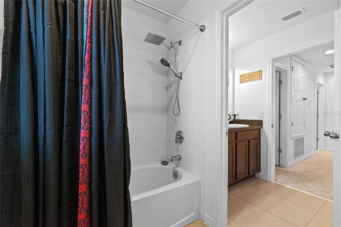 Image No.16-4 Bed Property for sale