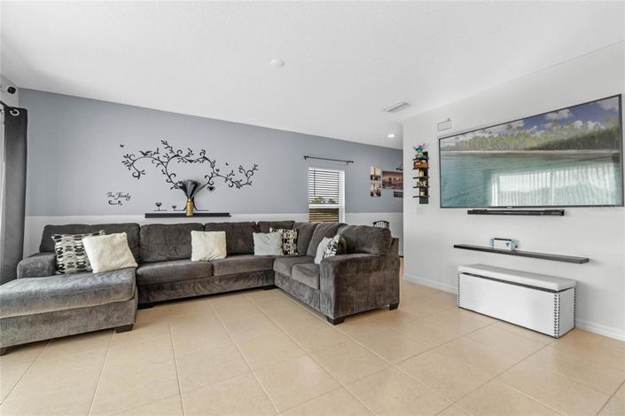 Image No.6-4 Bed Property for sale