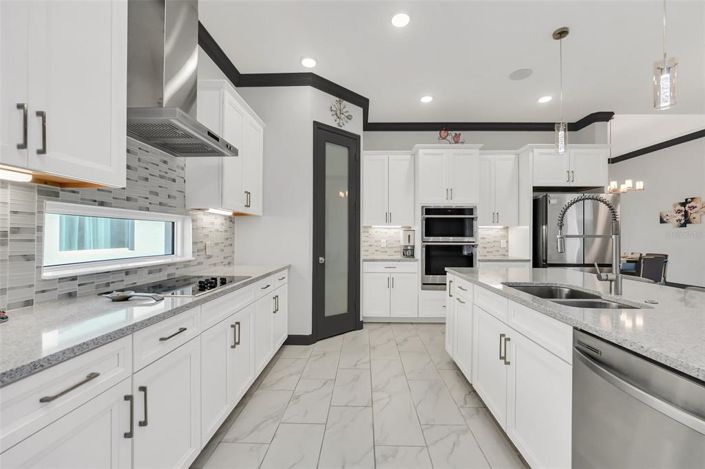 Image No.17-4 Bed Property for sale