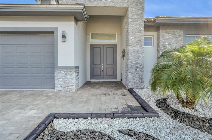 Image No.3-4 Bed Property for sale