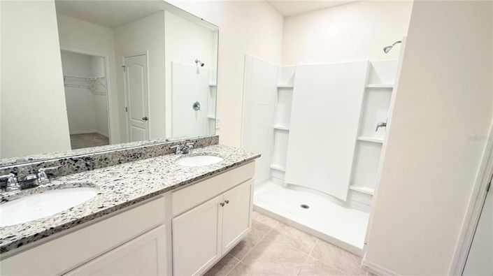 Image No.32-Propriété de 4 chambres à vendre à Davenport