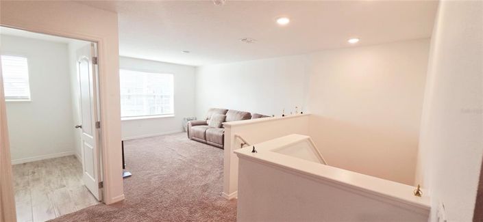 Image No.28-5 Bed Property for sale