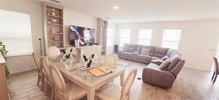 Image No.3-5 Bed Property for sale