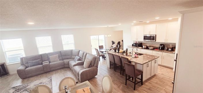 Image No.30-5 Bed Property for sale