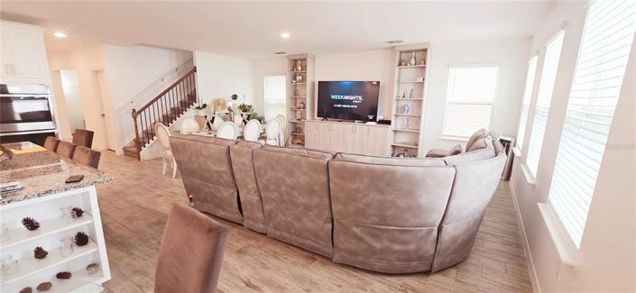 Image No.4-5 Bed Property for sale