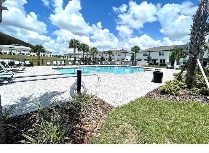 Image No.28-3 Bed Townhouse for sale