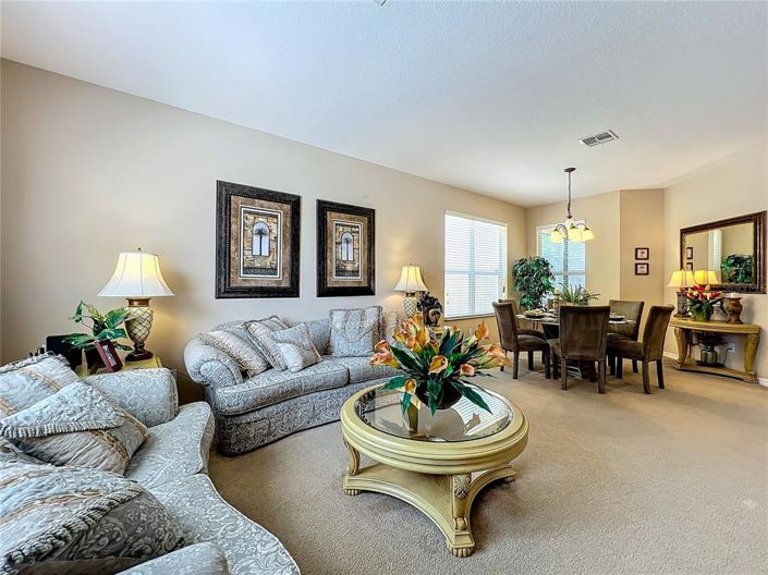 Image No.4-5 Bed Property for sale