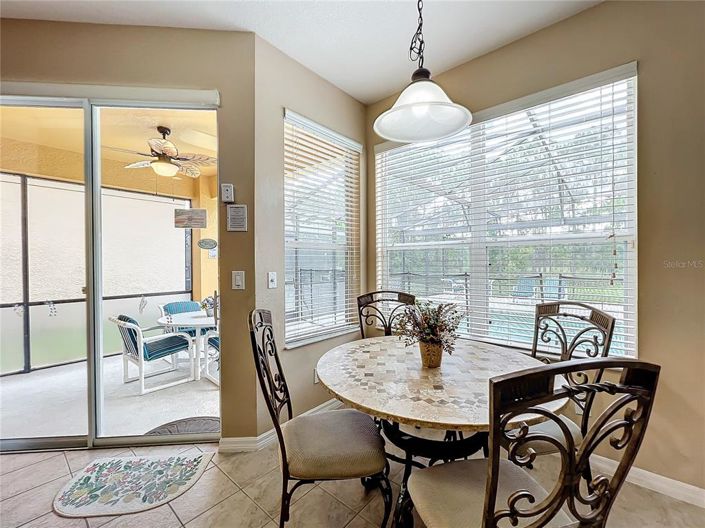 Image No.8-5 Bed Property for sale